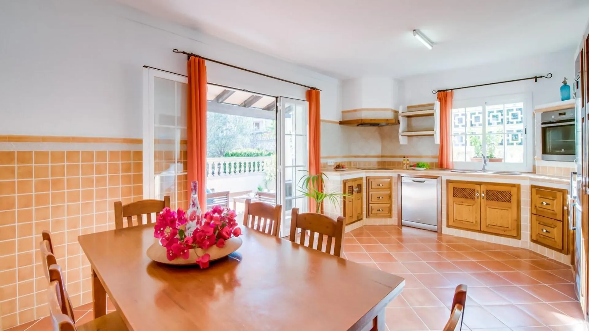 Casa vacanze House With Pool Near The Beach Alcúdia Spagna