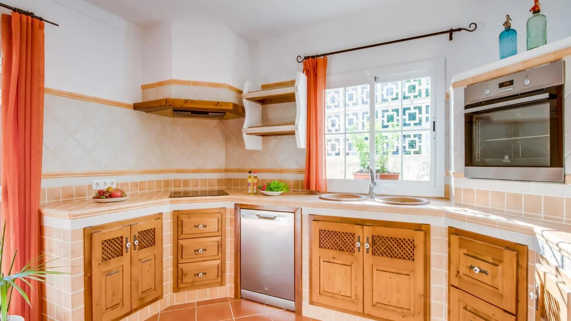 House With Pool Near The Beach Alcúdia Spagna