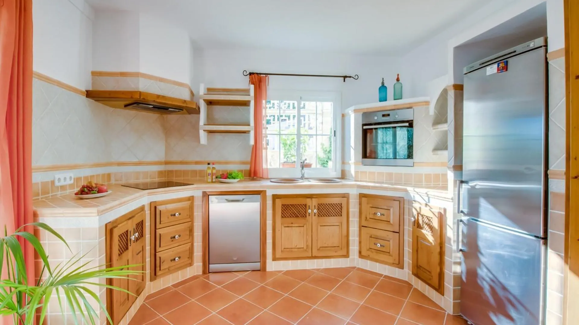 Casa vacanze House With Pool Near The Beach Alcúdia